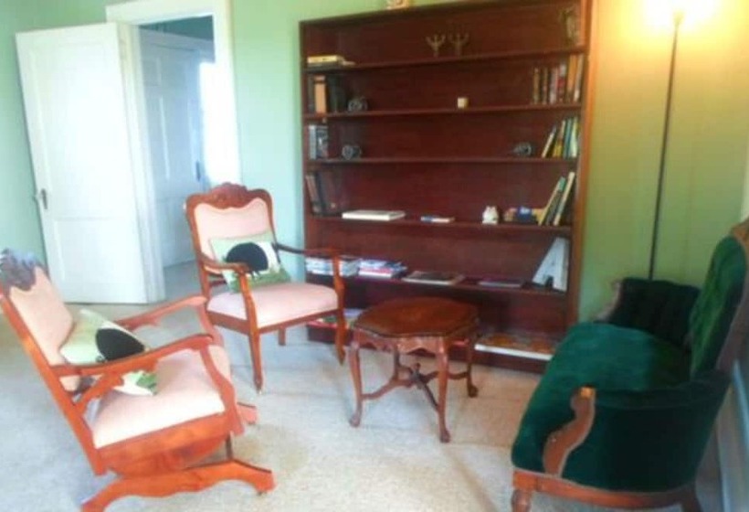 ホテル The Teacherage