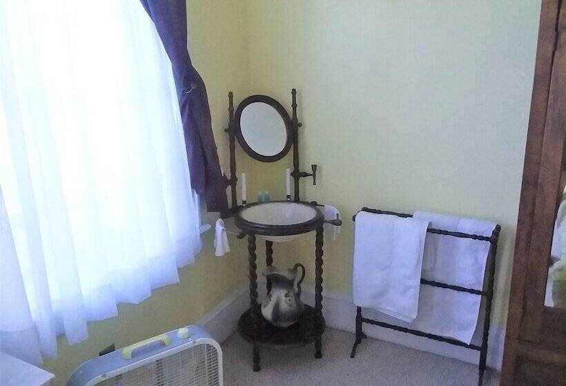 ホテル The Teacherage