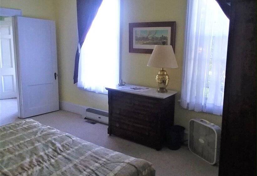 ホテル The Teacherage