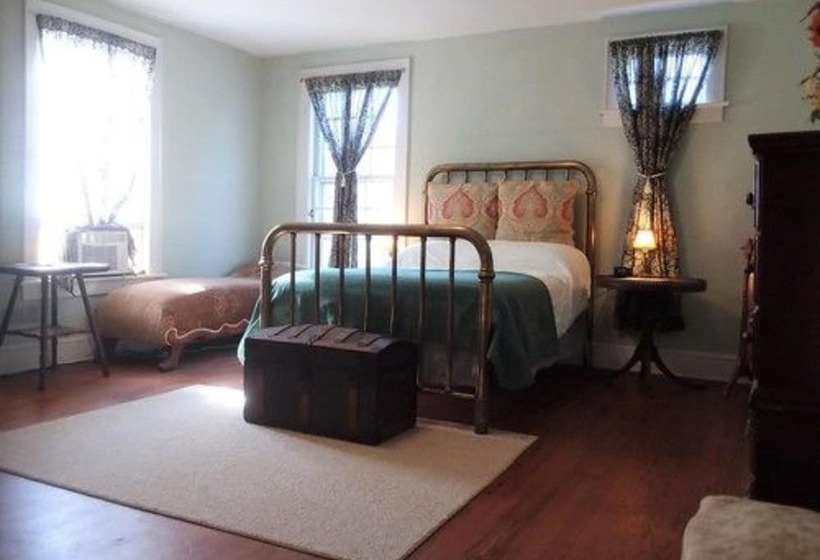 ホテル The Teacherage