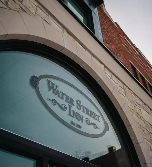 ホテル Water Street Inn