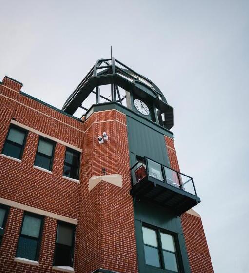 Отель Water Street Inn