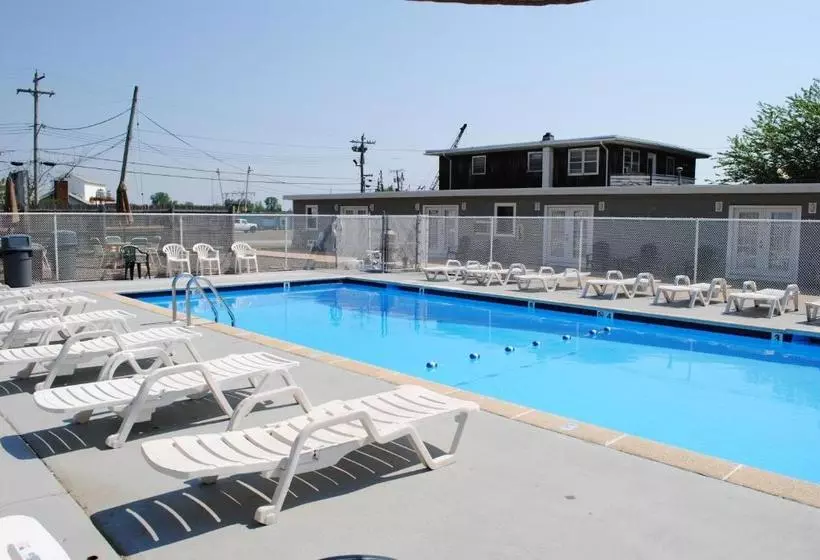 Shore Point Motel