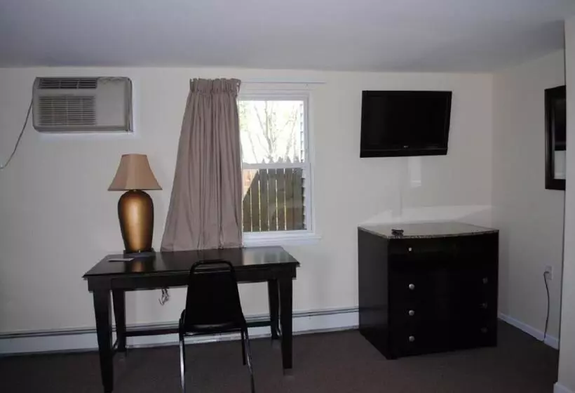 Shore Point Motel