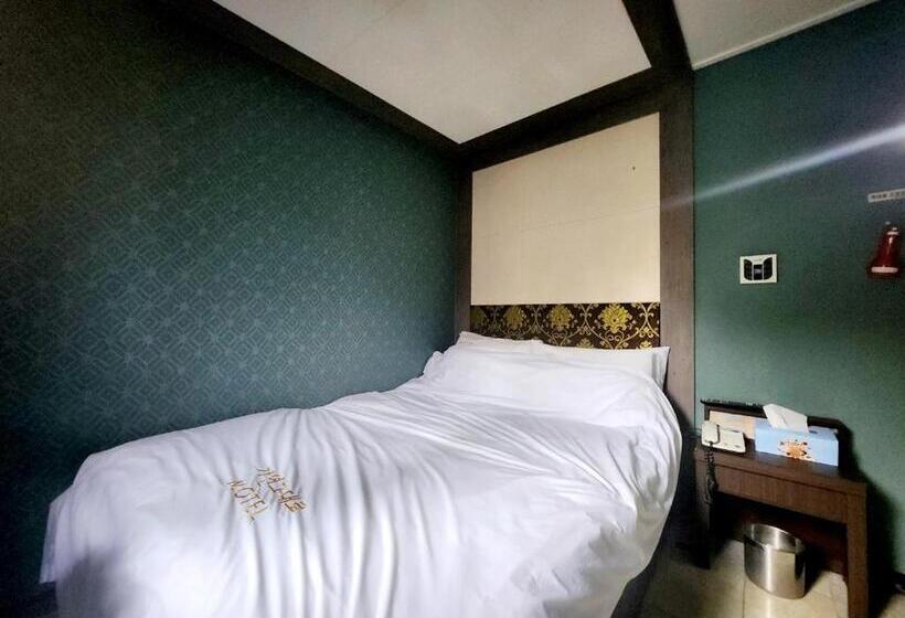 Albergue K Highstel Jayeon