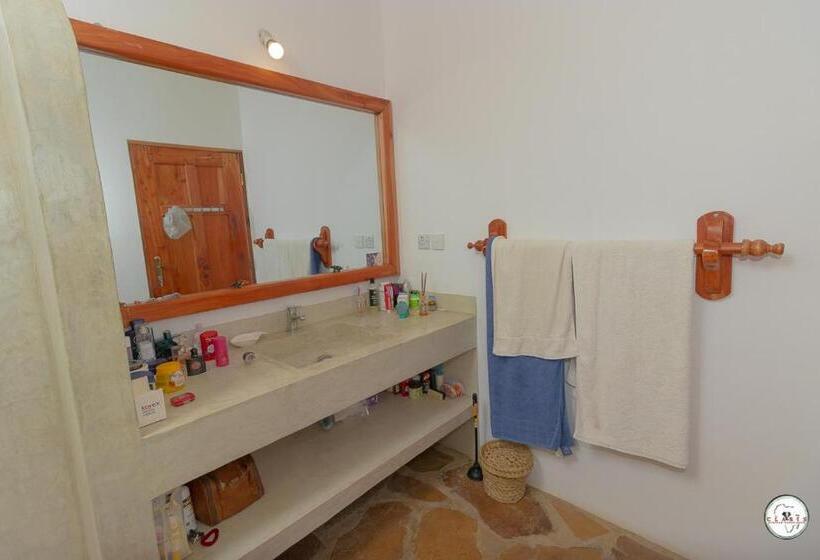 تختخواب و صبحانه Villa Amali Watamu