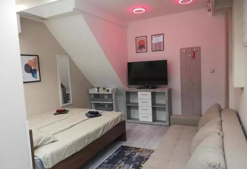تختخواب و صبحانه Blue Carpet Rooms