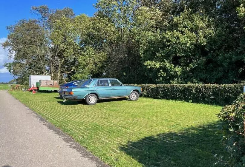 ベッドアンドブレックファースト De Danenberg