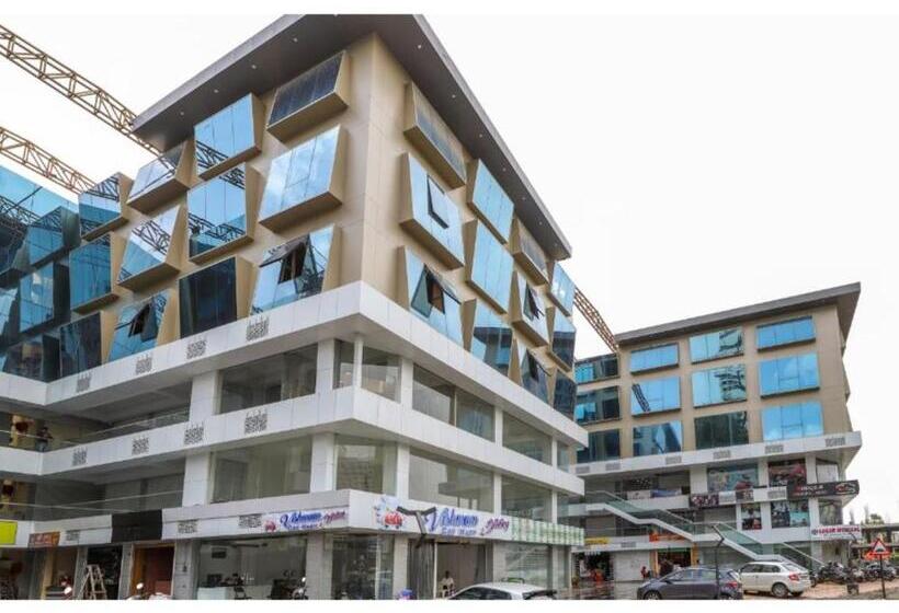 Hotel होटल राधा कृष्ण, सूरत