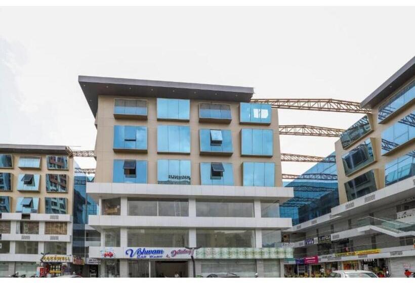 Hotel होटल राधा कृष्ण, सूरत