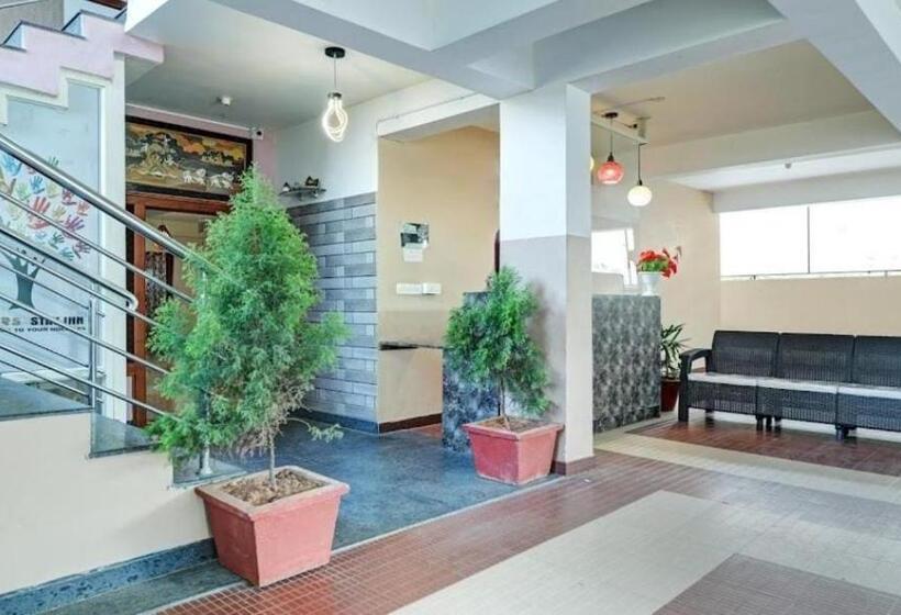 ホテル Colors Stay