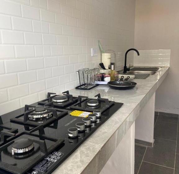 هتل کپسول Hosteline