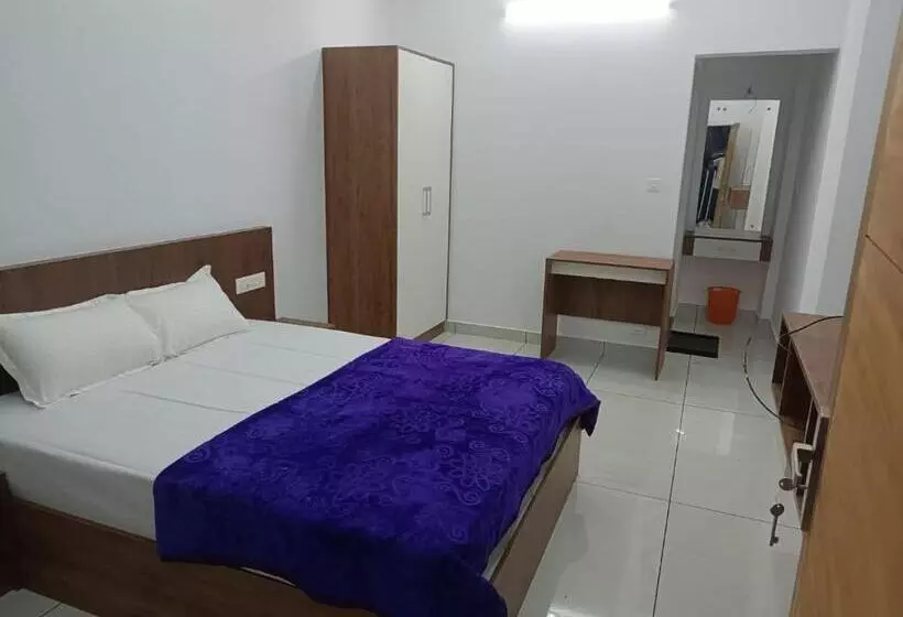 Hotelli Everest Home