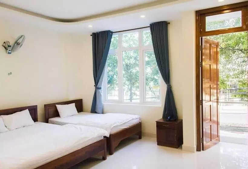 هتل Nhà Nghỉ Linh Quân 1