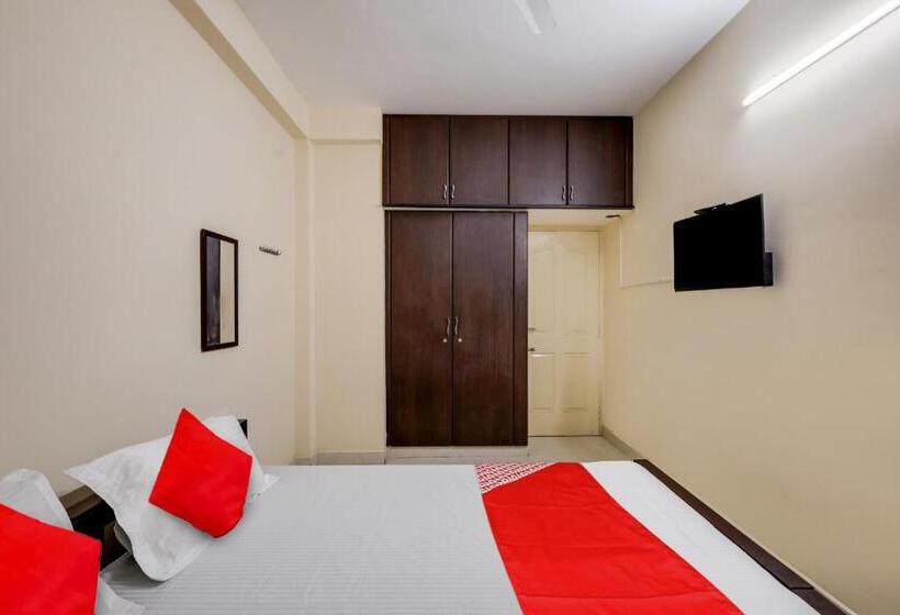 Hotel Oyo Flagship K V R Residency   Elite