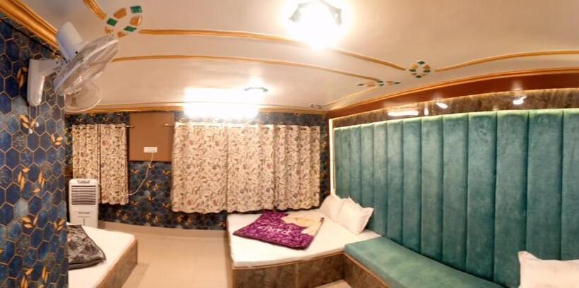 Hotel Rooma Holidays In Heaven