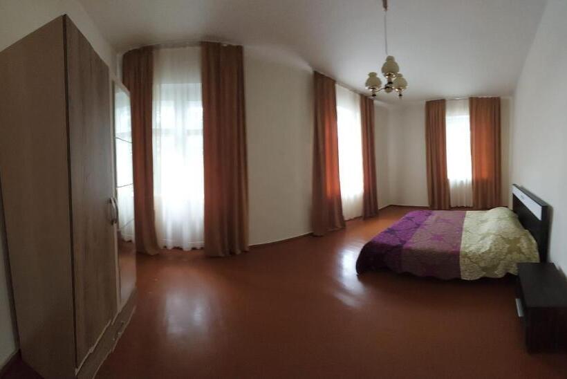 هتل Your House In Adigeni