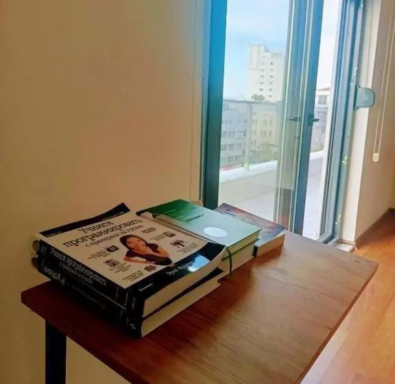 Old Town Grand Apart