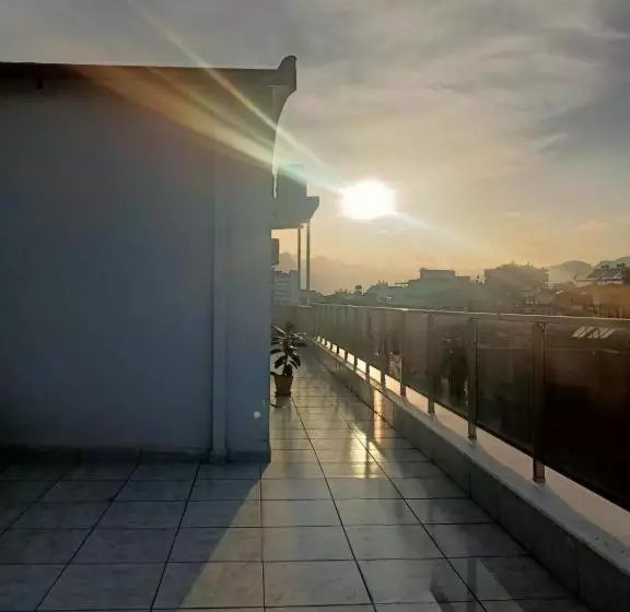 Old Town Grand Apart