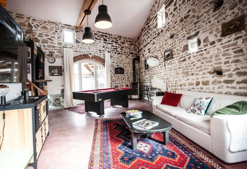 پانسیون Effetloft