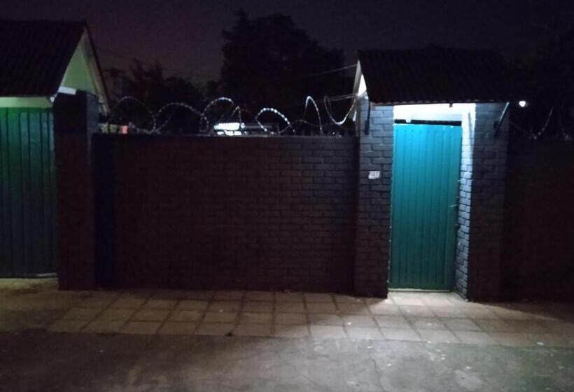 ペンション Estanislao López 127