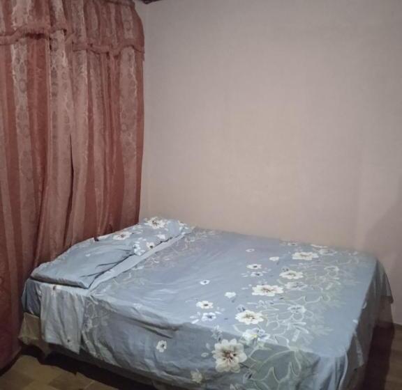 ペンション Estanislao López 127