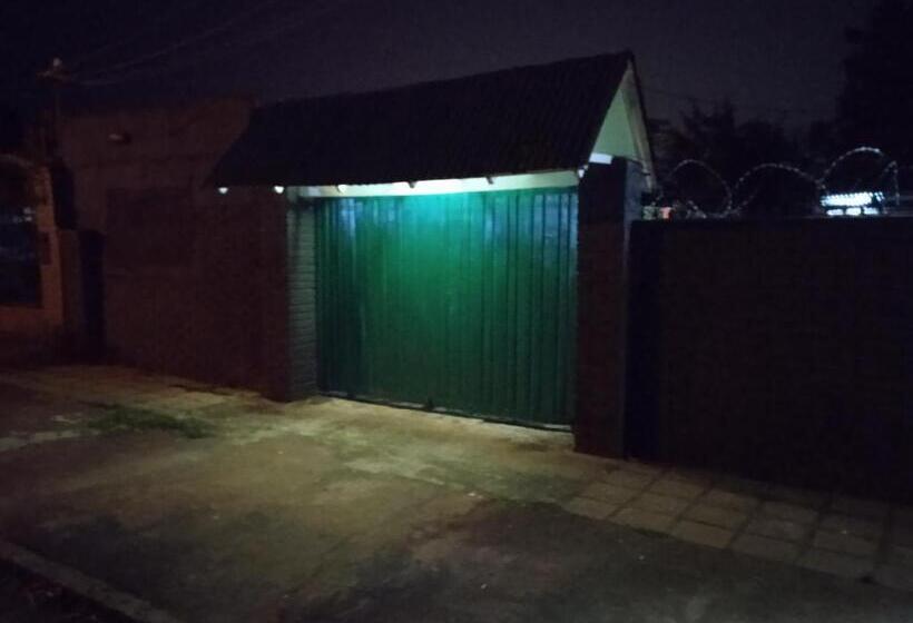 ペンション Estanislao López 127