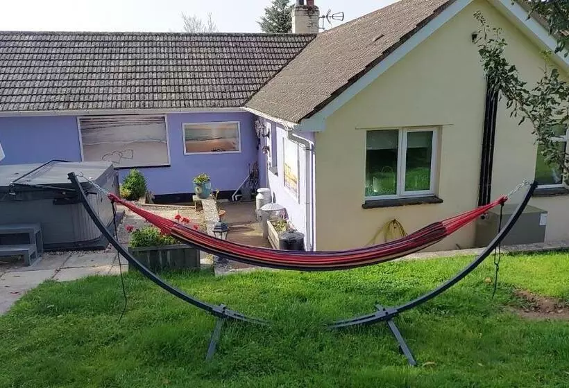 Pension  Hot Tub Hideaway