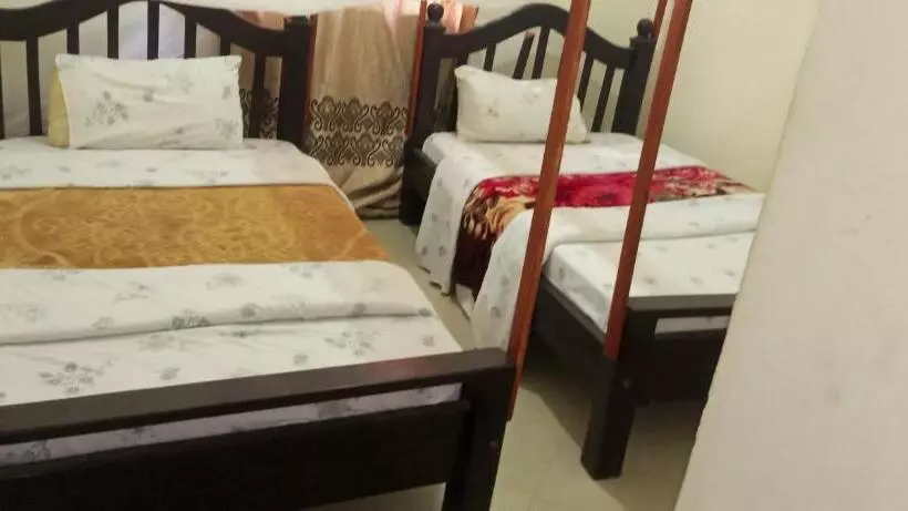 پانسیون Julian S Lake View Guest House