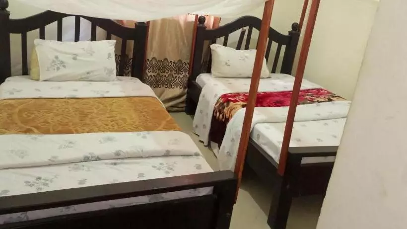 پانسیون Julian S Lake View Guest House