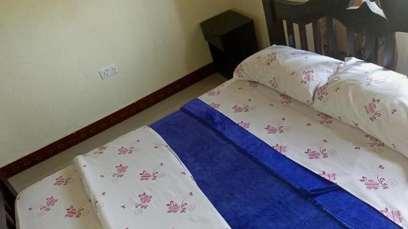 پانسیون Julian S Lake View Guest House