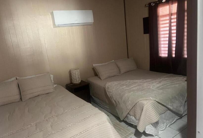 پانسیون Queen Guest