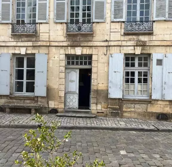ペンション Quelques Jours à Noyers Sur Serein