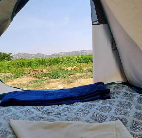 ペンション Rasta Cafe Resort Hampi