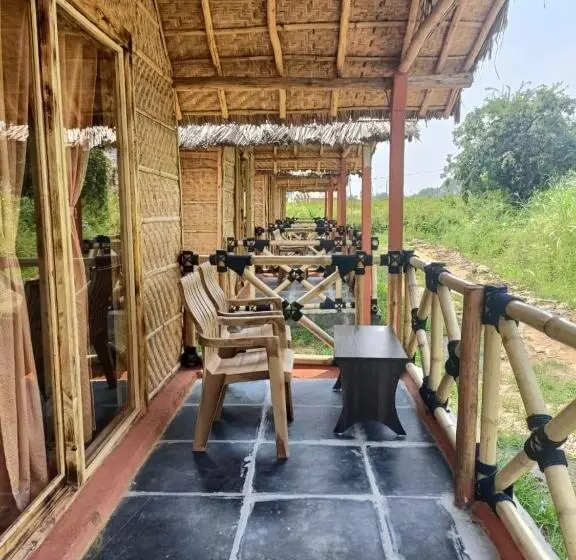 ペンション Rasta Cafe Resort Hampi