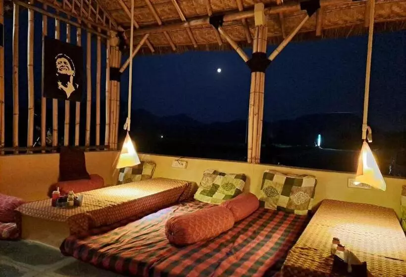 ペンション Rasta Cafe Resort Hampi