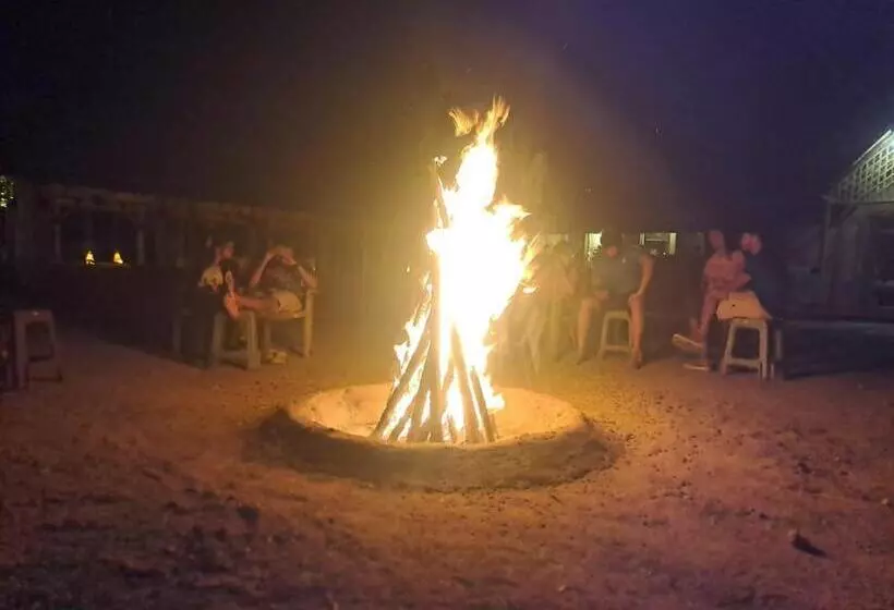 ペンション Rasta Cafe Resort Hampi