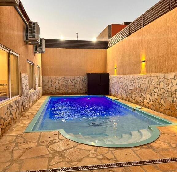 Resort شاليهات ريفا