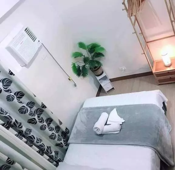 استراحتگاه J&r Staycation Smdc Trees Residences