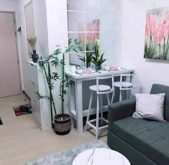 استراحتگاه J&r Staycation Smdc Trees Residences