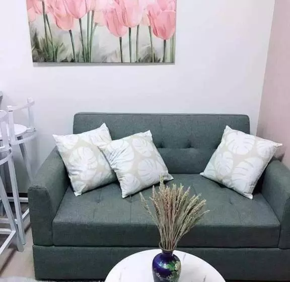 استراحتگاه J&r Staycation Smdc Trees Residences