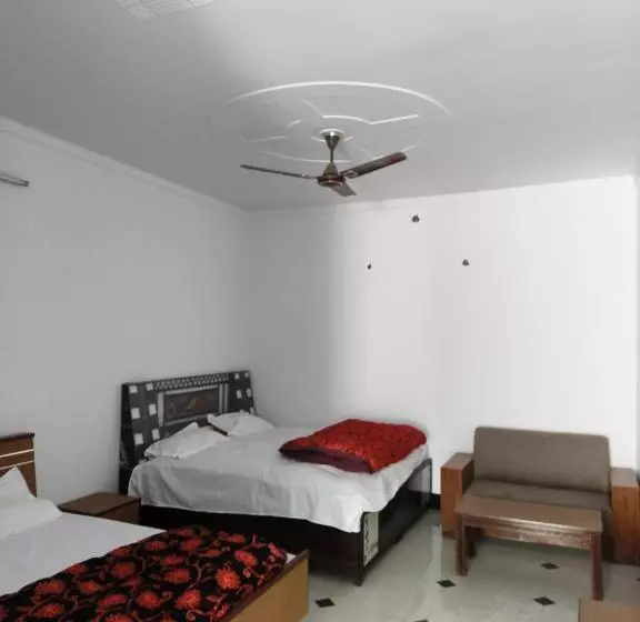 Riddheshwar Palace Hotel & Restaurant