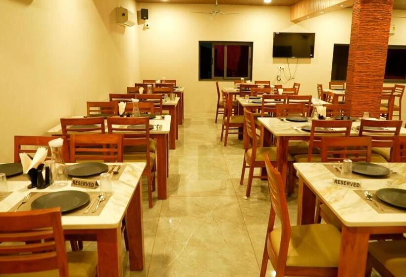 The Lake View Resort By Nexottel