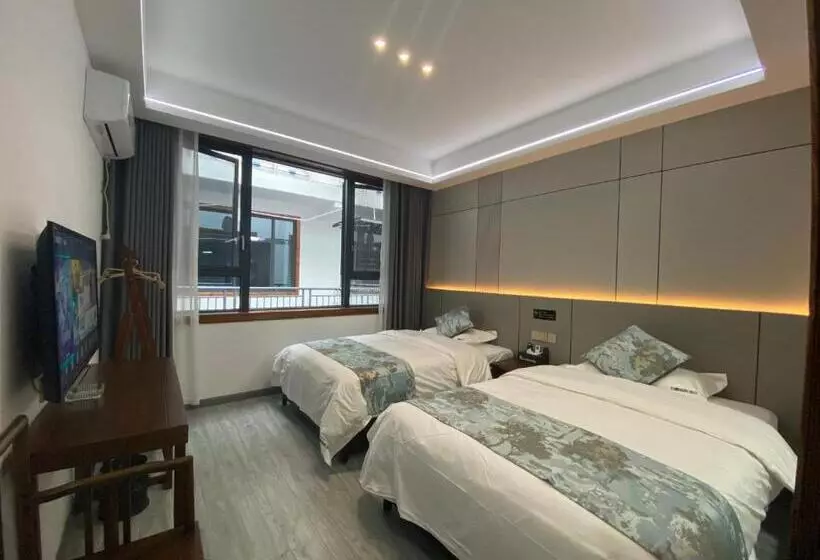 Zhangjiajie Borui Hotel   Tianmen Mountain