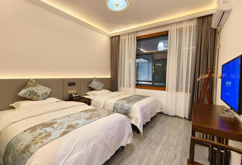 Zhangjiajie Borui Hotel   Tianmen Mountain