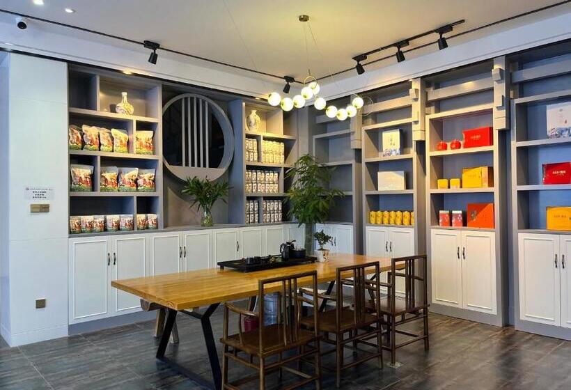 Zhangjiajie Borui Hotel   Tianmen Mountain