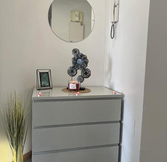 تختخواب و صبحانه Belle Chambre A Evry Proche Gare Rer