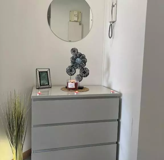 Aamiaismajoitus (B&B) Belle Chambre A Evry Proche Gare Rer