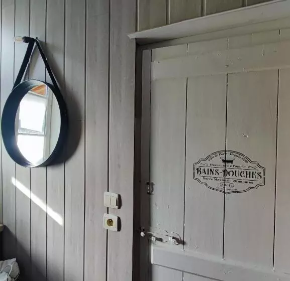 Aamiaismajoitus (B&B) Gîte De La Vallée à Courdemanche Sarthe