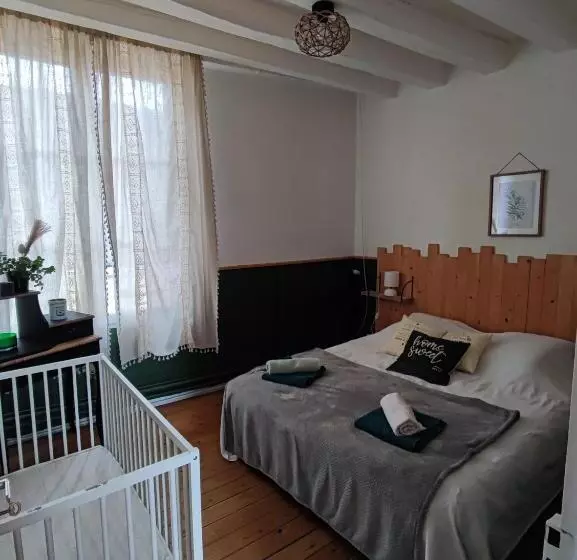 Aamiaismajoitus (B&B) Gîte De La Vallée à Courdemanche Sarthe